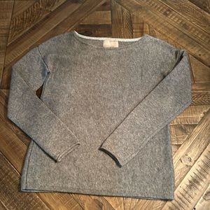 Banana Republic Sweater SZ Medium